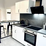 Apartment Moderne I Zentral I Großer Parkplatz