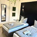 Apartment Moderne I Zentral I Großer Parkplatz Duisburg