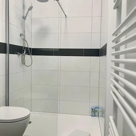 Sh-team For Work & Travel With Free Parking Apartment Duisburg