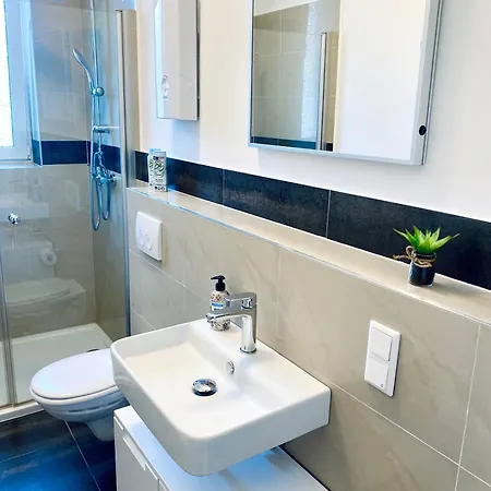 Apartment Sh-team For Work & Travel With Free Parking *