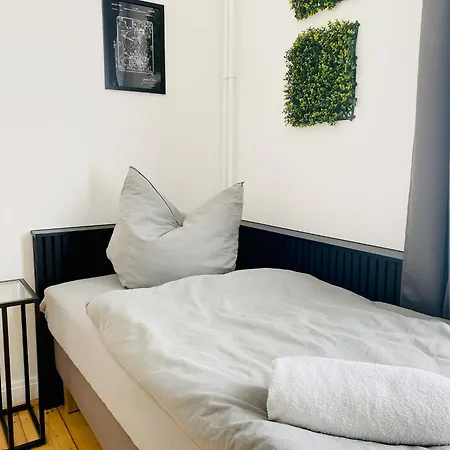 Apartment Sh-team For Work & Travel With Free Parking Duisburg