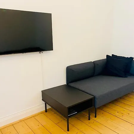 Sh-team For Work & Travel With Free Parking Apartment