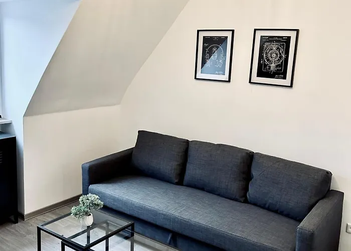 Moderne I Zentral I Grosser Parkplatz * Duisburg