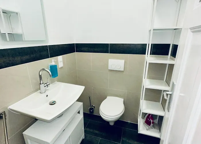 Moderne I Zentral I Grosser Parkplatz